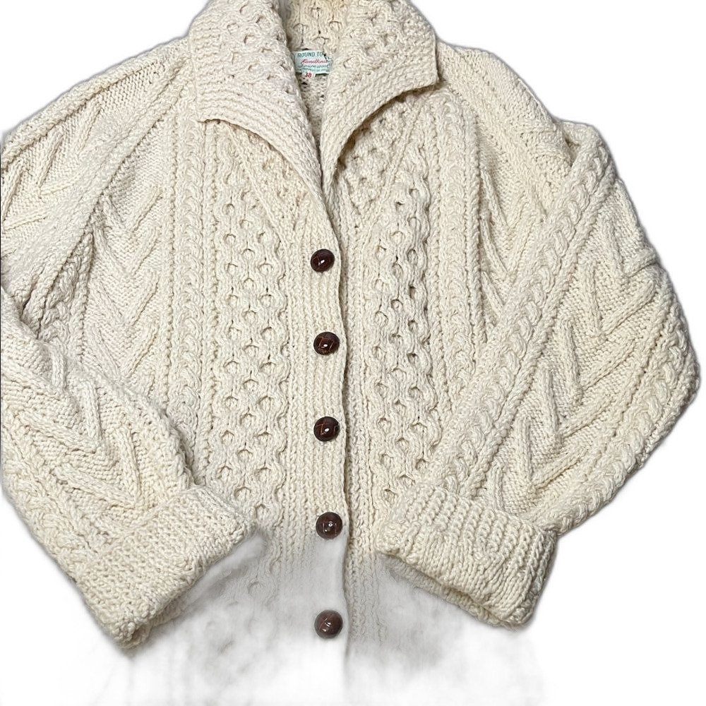 Vintage Round Tower Ireland Hand Knit Wool Fisherman’s Cable Knit Sweater 38